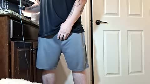 hoodyhoo online show from April 18, 3:52 am