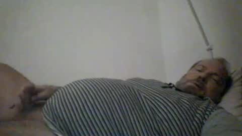 Snapshot of mofu781s chatting on January 1, 2:19 am mofu781s online show from January 1, 2:19 am