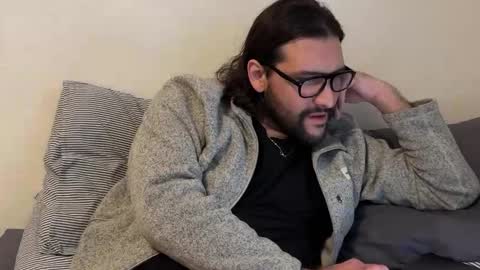 molten_escargot online show from December 20, 12:08 am