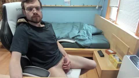 momotkb online show from March 23, 7:09 pm