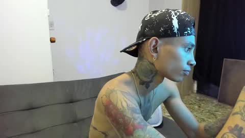 monkeyd_66 online show from December 15, 8:41 am