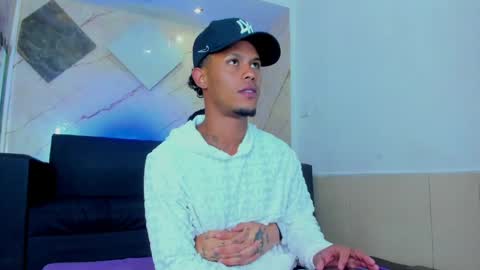 Danny online show from March 29, 9:09 am