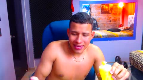 MorenoFullHot online show from January 4, 7:55 pm