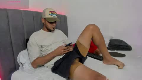 morenosiam online show from March 5, 2:25 am