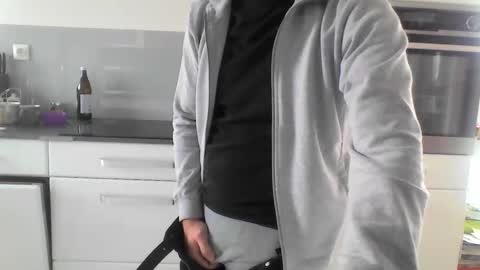 Snapshot of morningfunn chatting on January 6, 9:41 am morningfunn online show from January 6, 9:41 am