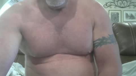 motorguy08 online show from September 26, 6:27 pm