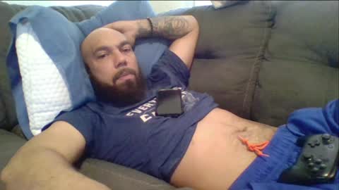 Mr8 online show from April 8, 9:45 pm