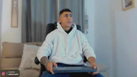    online show from April 11, 12:41 pm