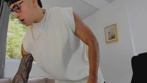    online show from April 9, 3:18 pm