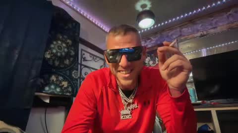 mr_anonymous025 online show from May 2, 5:54 am