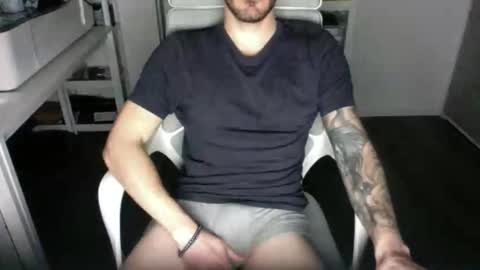 mr_gi89 online show from April 13, 9:04 pm