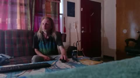 Snapshot of mr_happy12 chatting on September 8, 10:53 pm mr_happy12 online show from September 8, 10:53 pm