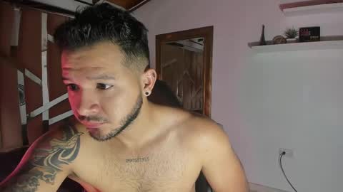 Snapshot of mr_mikee_ chatting on March 2, 3:13 am MIKEE online show from March 2, 3:13 am