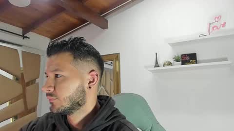 Snapshot of mr_mikee_ chatting on February 26, 2:59 am MIKEE online show from February 26, 2:59 am