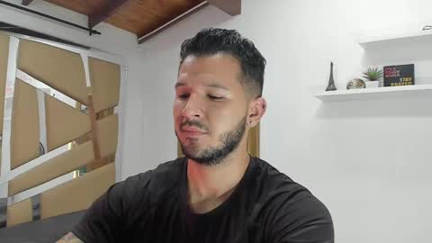 Snapshot of mr_mikee_ chatting on March 4, 3:00 am MIKEE online show from March 4, 3:00 am