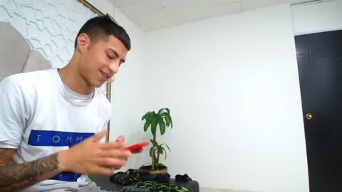 Mr Porn  online show from April 7, 2:06 pm