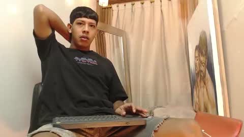 mr_stiven_ online show from November 3, 2:16 am