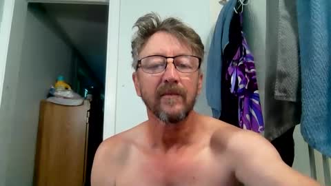 mrcumstain online show from November 3, 7:37 pm