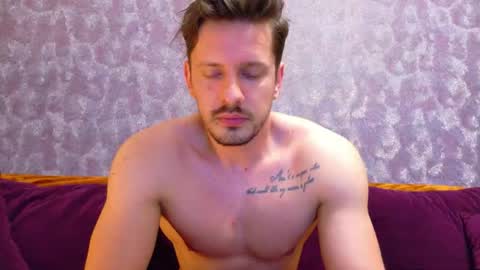 David online show from April 15, 8:53 pm