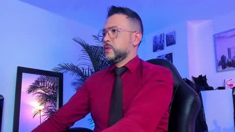 Snapshot of mrfrank_tattoo chatting on December 26, 11:54 am MrFrank. online show from December 26, 11:54 am