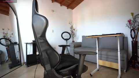 Luis    Instagram   online show from January 6, 7:24 pm