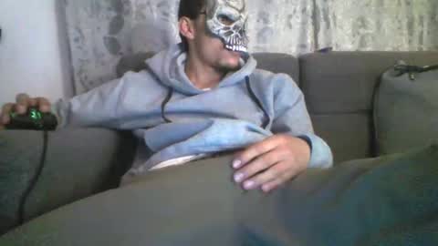 mrluffer777 online show from April 9, 5:49 am