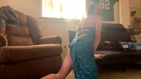 Snapshot of mrsissy812575 chatting on December 31, 5:18 pm mrsissy812575 online show from December 31, 5:18 pm