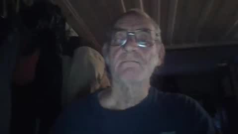 Chuck online show from April 8, 9:19 am