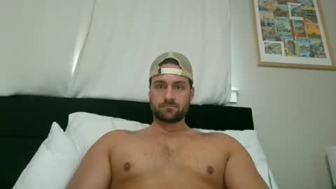 mrthickly818 online show from March 26, 2:43 pm