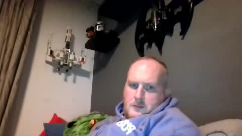 mrzwolle online show from December 6, 3:44 pm