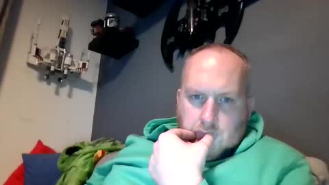 mrzwolle online show from December 5, 3:39 pm