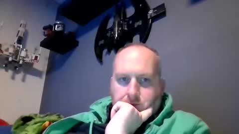 mrzwolle online show from December 4, 3:21 pm