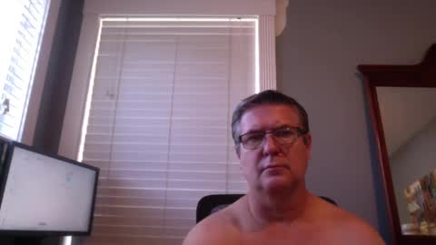 mtbrdr73 online show from October 3, 10:04 pm