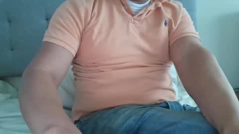 Snapshot of mtman5 chatting on December 24, 6:17 pm mtman5 online show from December 24, 6:17 pm