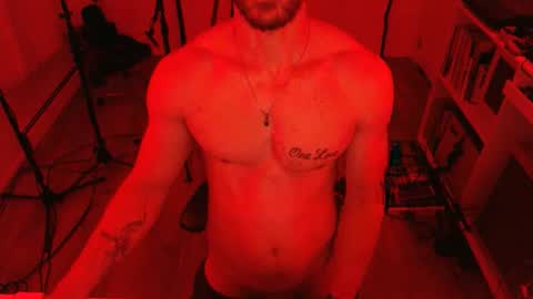 muchachote_ online show from November 22, 8:25 am