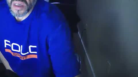 Muffdiver online show from January 15, 7:59 am