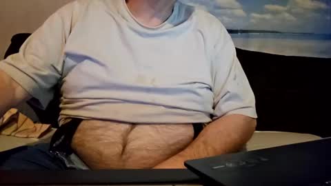 mullig1957 online show from December 31, 6:24 pm