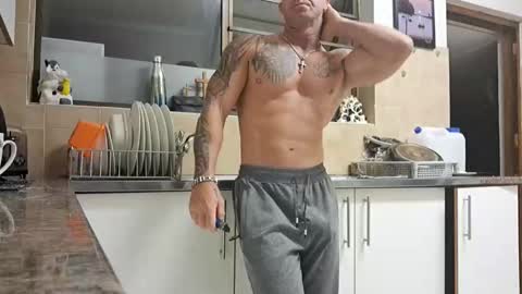 muscledaddy69s online show from April 12, 3:42 am