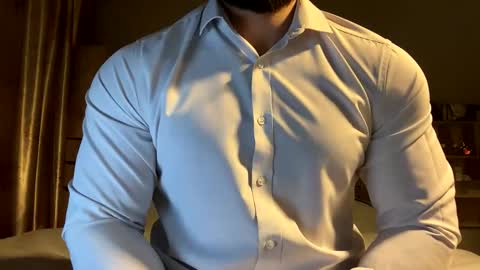 muscularjuggler online show from February 28, 4:06 pm