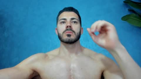 muscularmaster onlyfans online show from April 19, 8:44 pm