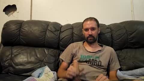 myleshodges online show from December 24, 11:17 am