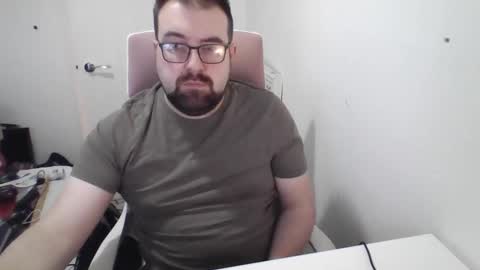 Snapshot of mysterymonkey1234 chatting on December 18, 9:25 am MysteryMonkey online show from December 18, 9:25 am