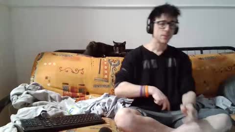 a Ordinary Boy online show from February 22, 1:29 am