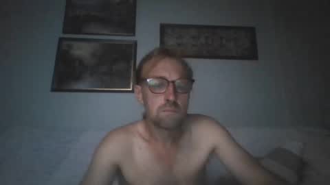 nachtigall25 online show from September 14, 11:51 pm