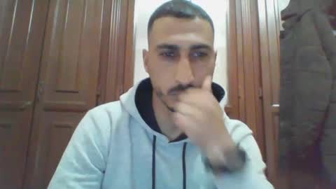 Snapshot of nadirff16 chatting on February 22, 11:35 am V online show from February 22, 11:35 am