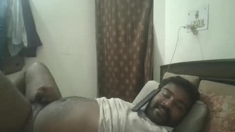 NAIRANANDU28 online show from April 15, 7:58 pm