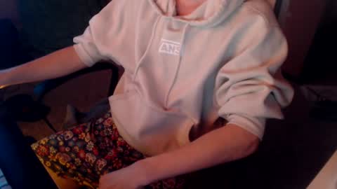 Drew online show from September 16, 4:46 am