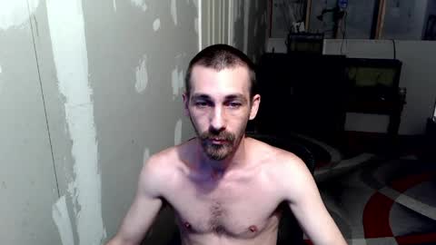 nakedtoken online show from April 8, 10:40 pm