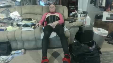 nancyboy_1 online show from February 19, 3:14 am