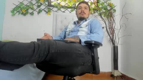 deibyd online show from December 1, 3:37 pm